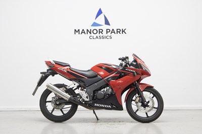 Lot 37 - 2008 Honda CBR125R