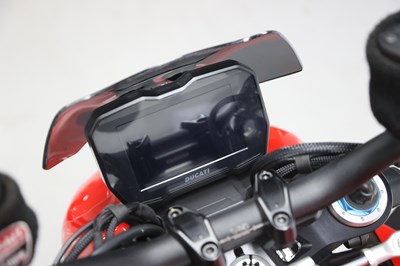Lot 12 - 2021 Ducati Streetfighter V4 S