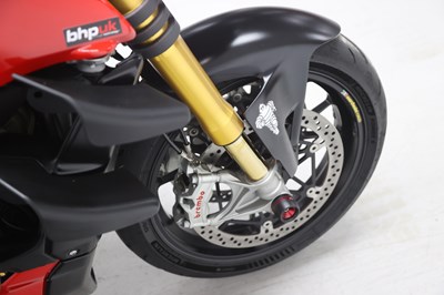Lot 12 - 2021 Ducati Streetfighter V4 S