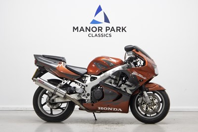 Lot 63 - 1998 Honda CBR900RR Fireblade