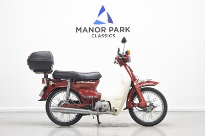 Lot 38 - 1992 Honda C90