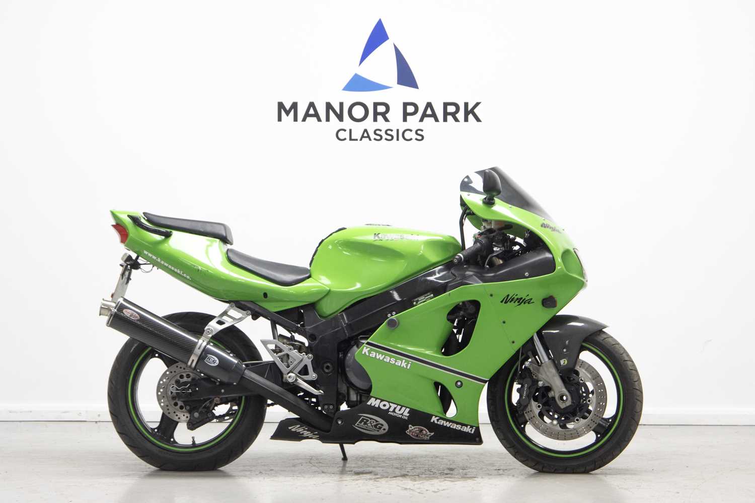 Lot 113 - 1998 Kawasaki ZX-7R Ninja