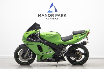 Lot 113 - 1998 Kawasaki ZX-7R Ninja