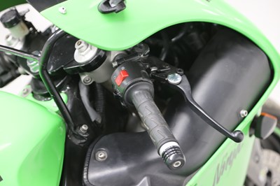 Lot 113 - 1998 Kawasaki ZX-7R Ninja