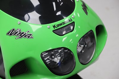Lot 113 - 1998 Kawasaki ZX-7R Ninja