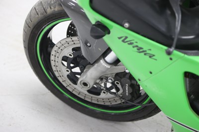 Lot 113 - 1998 Kawasaki ZX-7R Ninja