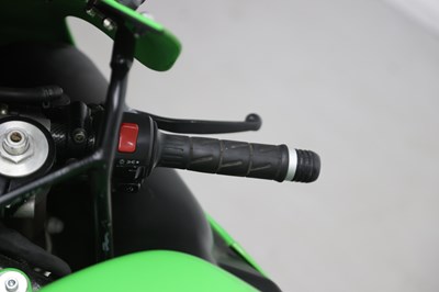 Lot 113 - 1998 Kawasaki ZX-7R Ninja