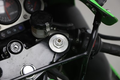 Lot 113 - 1998 Kawasaki ZX-7R Ninja