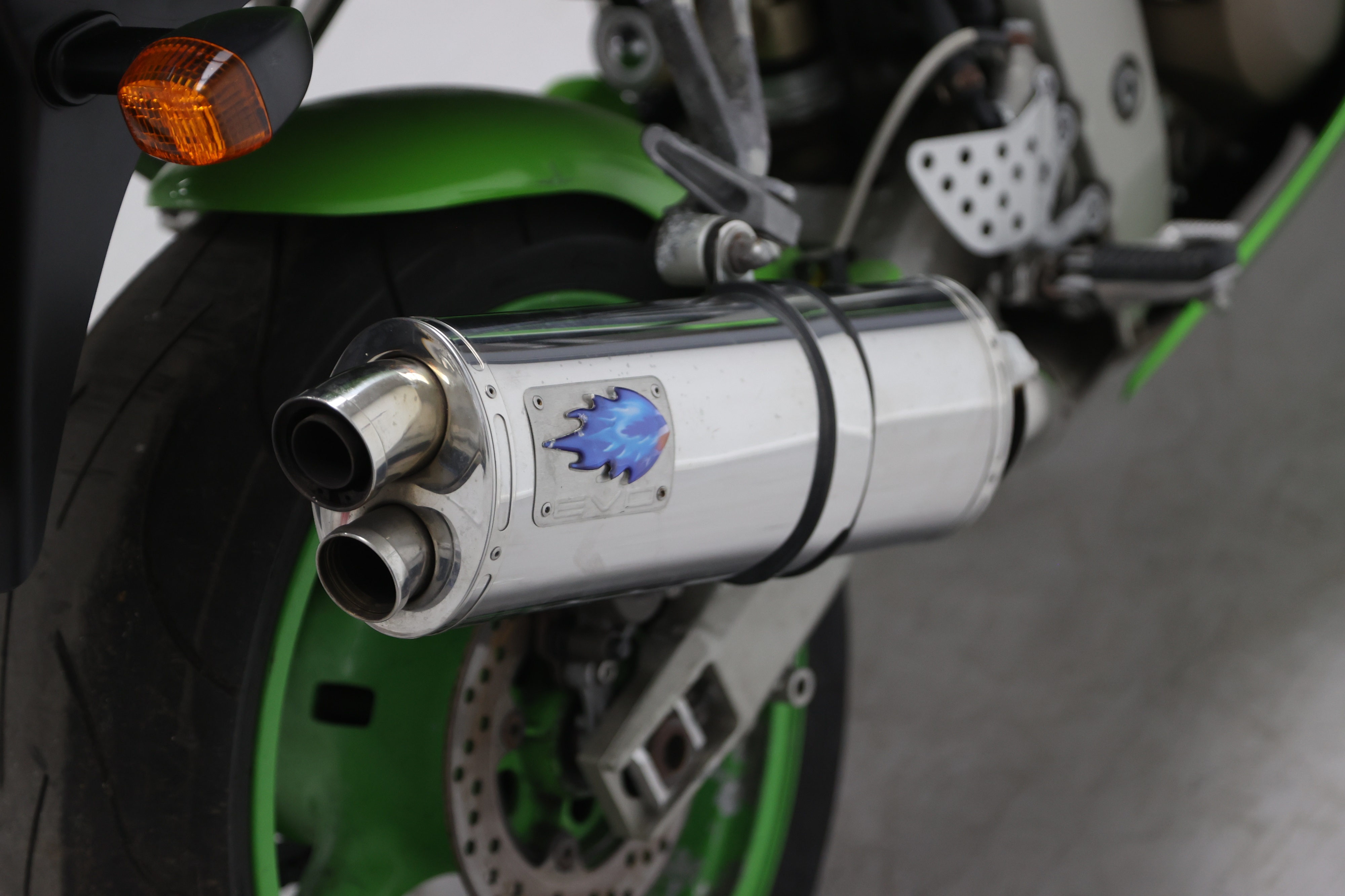 Lot 105 - 2001 Kawasaki ZX-6R Ninja