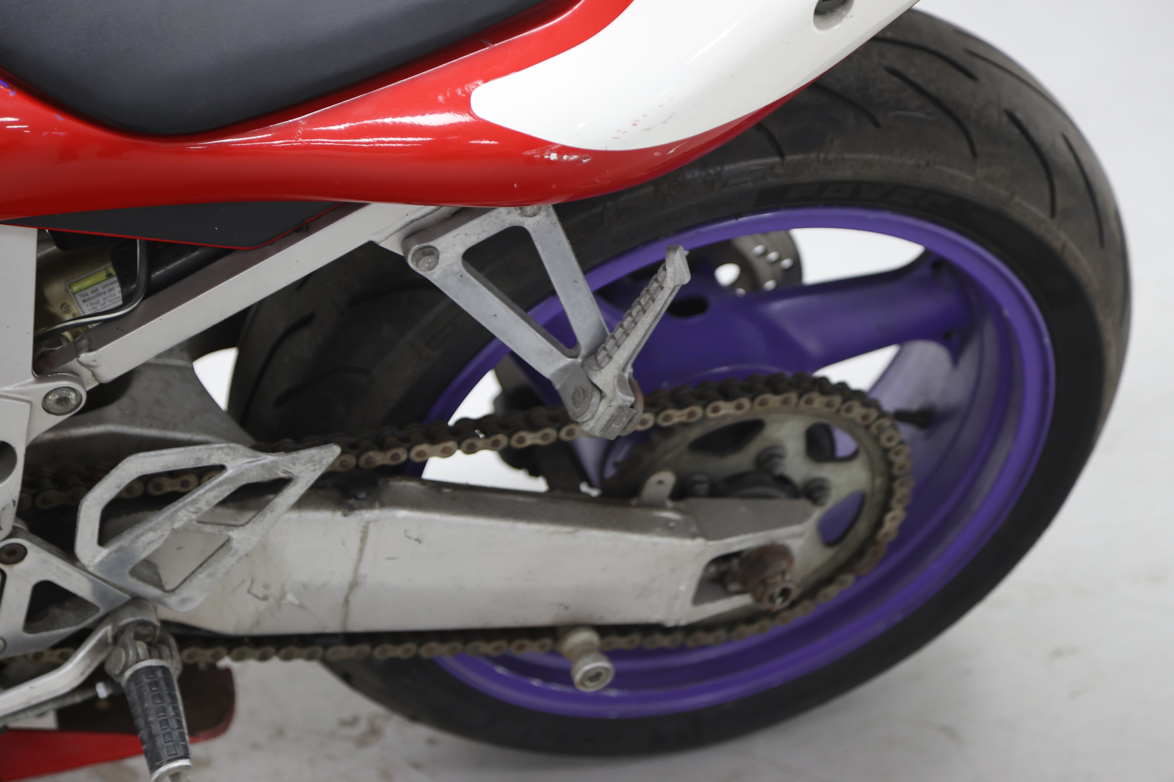 Lot 97 - 1996 Kawasaki ZX-7R Ninja