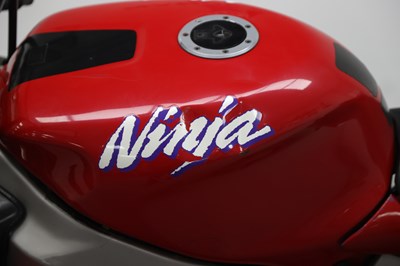 Lot 97 - 1996 Kawasaki ZX-7R Ninja