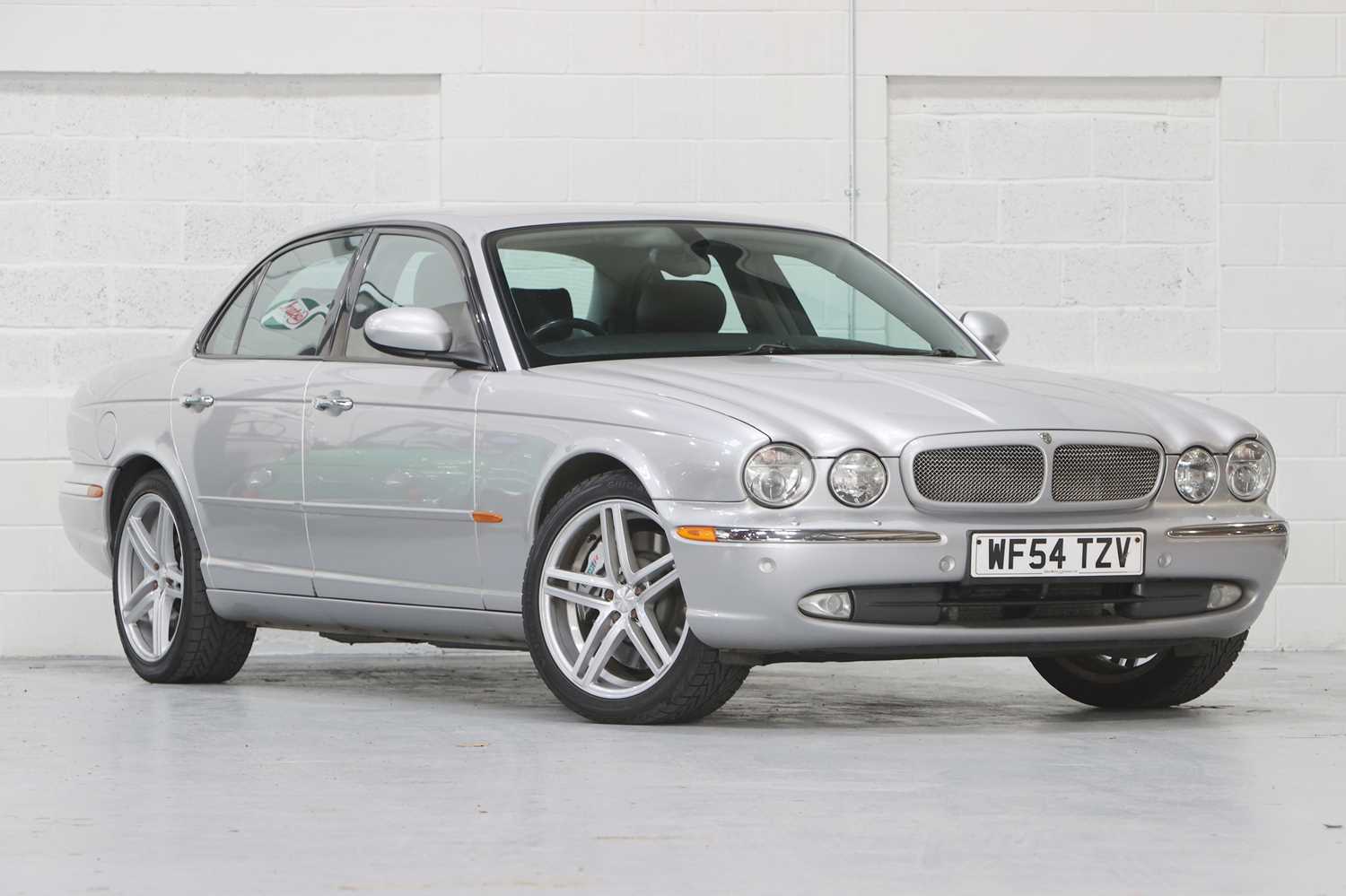 エンルートXJR Lot 206 - 2004 Jaguar XJR 4.2