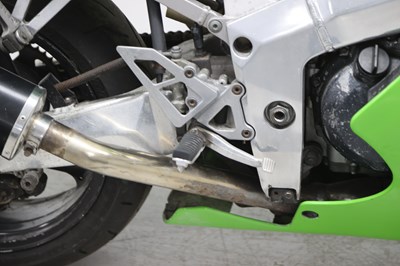 Lot 53 - 1998 Kawasaki ZX-7R Ninja