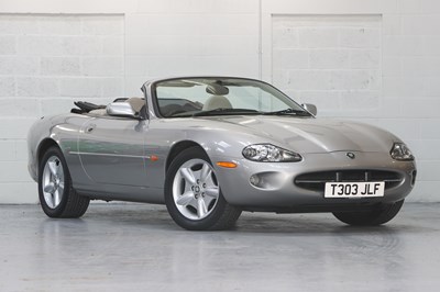 Lot 273 - 1999 Jaguar XK8 4.0 Convertible