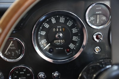 Lot 19 - 1968 Aston Martin DB6 Vantage