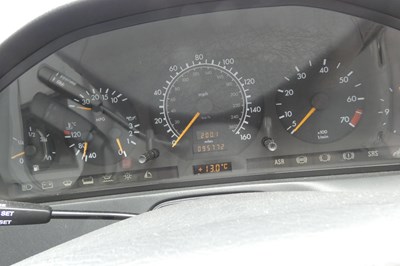 Lot 134 - 1996 Mercedes SL 320 Auto