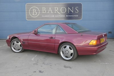 Lot 107 - 1990 Mercedes 300SL Auto