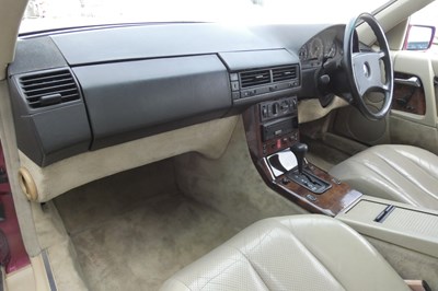Lot 107 - 1990 Mercedes 300SL Auto