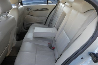 Lot 101 - 2003 Jaguar S-Type V6 SE Auto