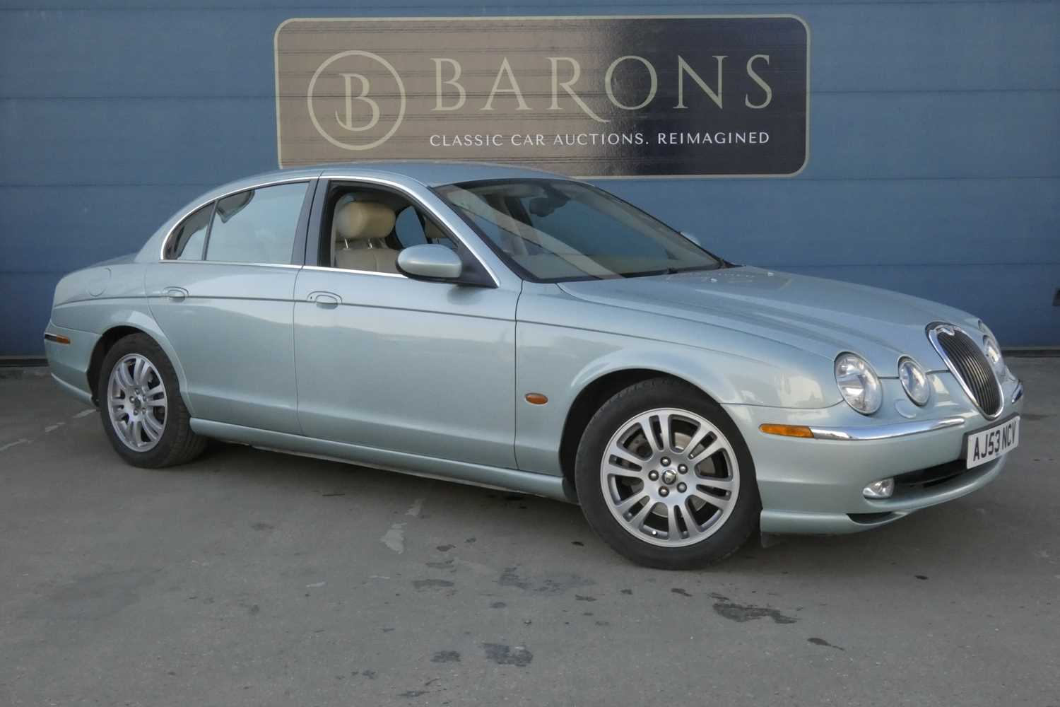 Lot 101 - 2003 Jaguar S-Type V6 SE Auto