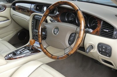 Lot 112 - 2006 Jaguar XJ Sovereign Supercharged