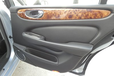 Lot 133 - 2007 Jaguar XJ Sovereign V8 LWB