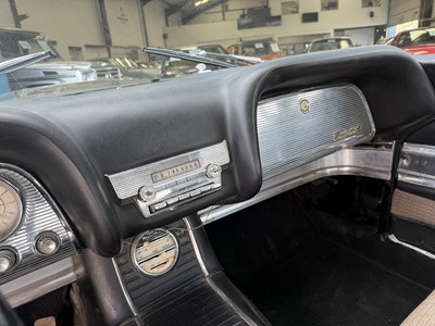 Lot 128 - 1960 Ford Thunderbird