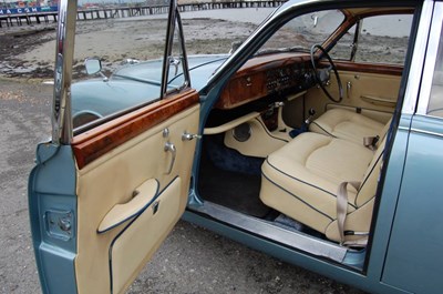 Lot 106 - 1967 Jaguar S Type