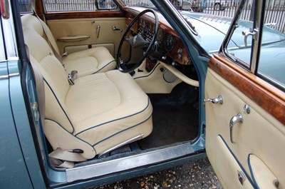 Lot 106 - 1967 Jaguar S Type