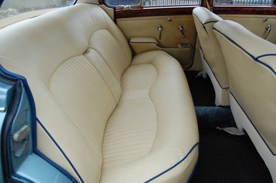 Lot 106 - 1967 Jaguar S Type