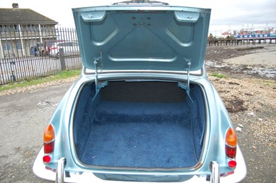 Lot 106 - 1967 Jaguar S Type