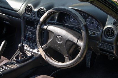 Lot 21 - 1999 Mazda MX-5