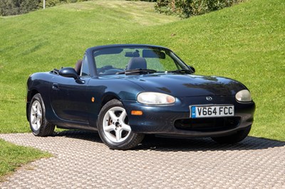 Lot 21 - 1999 Mazda MX-5