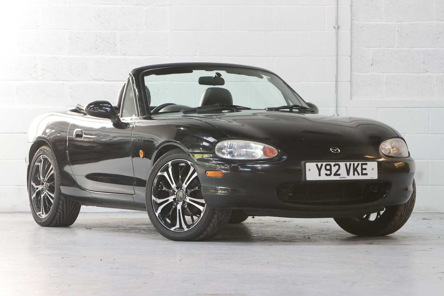 Lot 275 - 2001 Mazda MX-5 1.8 Conran Edition