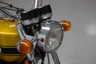 Lot 30 - 1972 Suzuki GT550