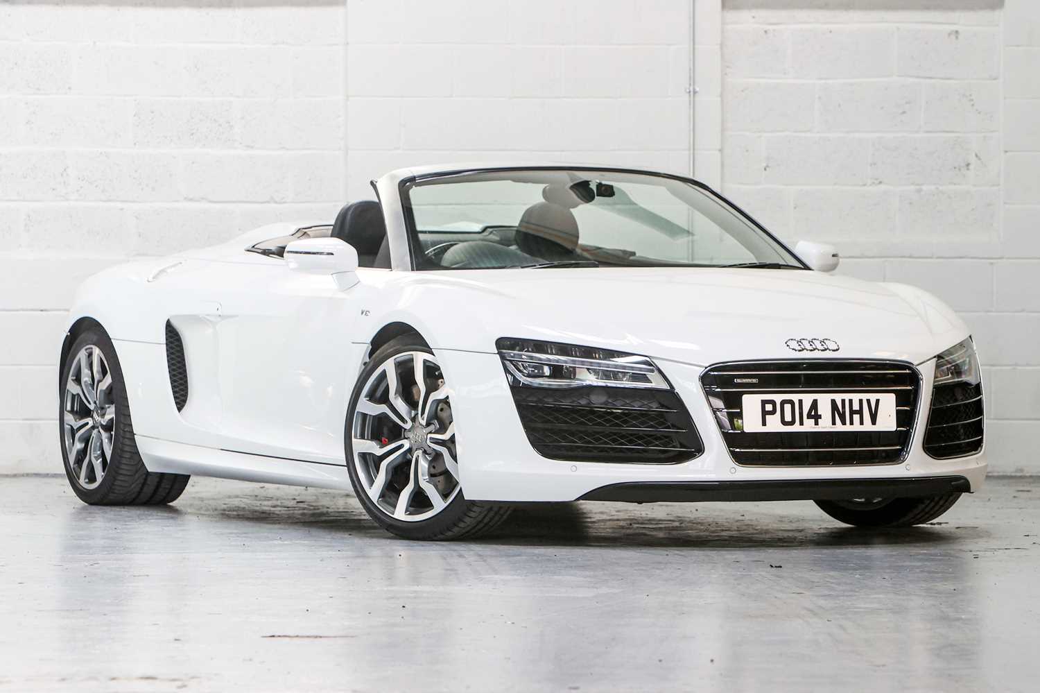 Lot 31 - 2014 Audi R8 Spyder Quattro V10