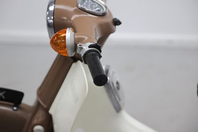 Lot 29 - 1972 Honda C90