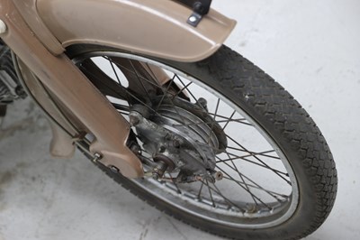 Lot 29 - 1972 Honda C90