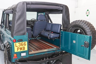 Lot 23 - 1993 Land Rover Defender 90 SV