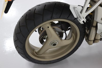 Lot 25 - 1996 Ducati 916 Biposto
