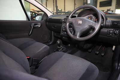 Lot 204 - 1998 Vauxhall Tigra Chequers