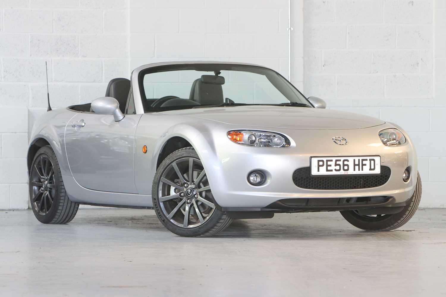 Lot 220 - 2006 Mazda MX-5 2.0i Sport