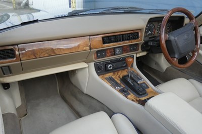 Lot 114 - 1995 Jaguar XJ-S 4Ltr Facelift Convertible Auto