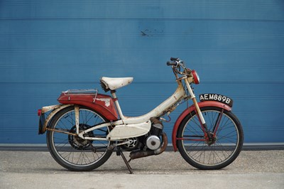 Lot 101 - 1964 Raleigh R M 9 moped