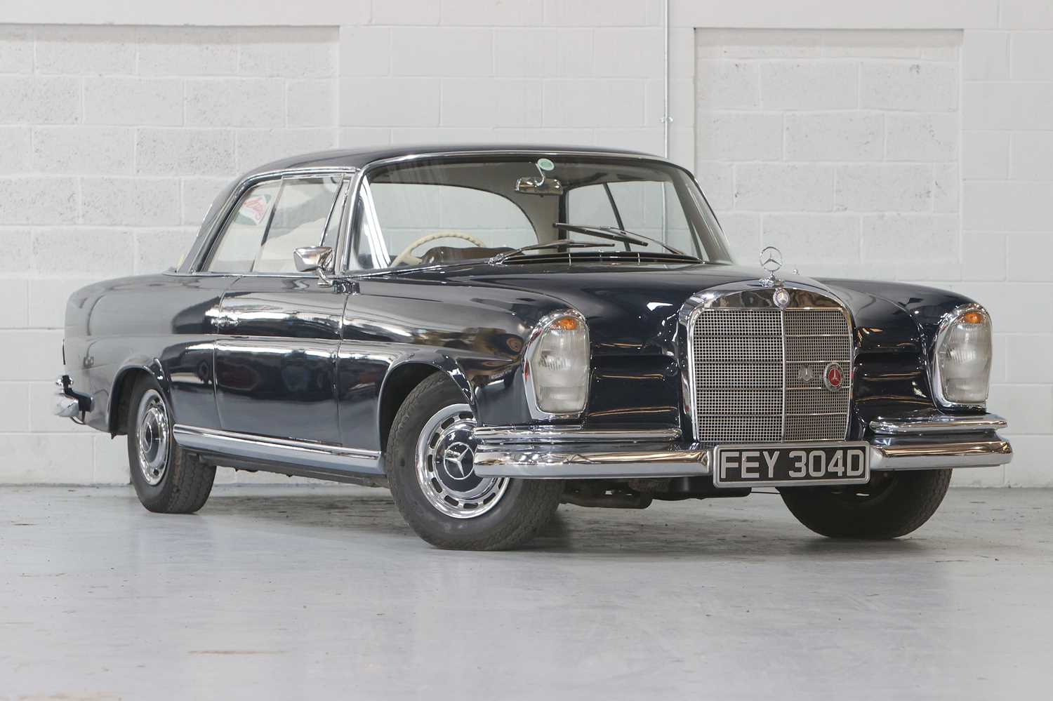 Lot 240 - 1966 Mercedes-Benz 220 SEB Coupe