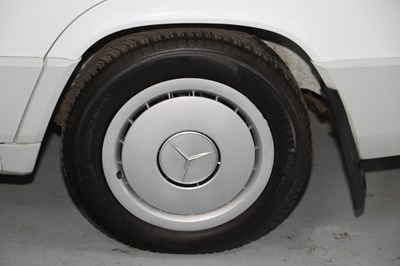 Lot 310 - 1992 Mercedes-Benz 190 E 1.8