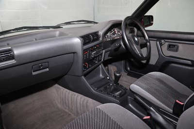 Lot 306 - 1990 BMW 318i (E30) SE Lux