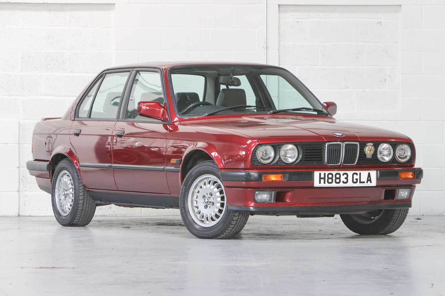 Lot 306 - 1990 BMW 318i (E30) SE Lux