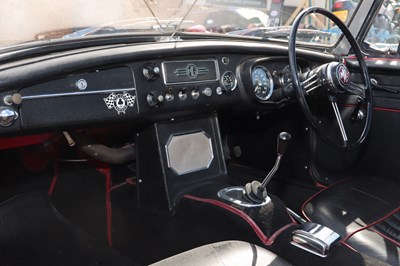 Lot 286 - 1962 MG B Roadster