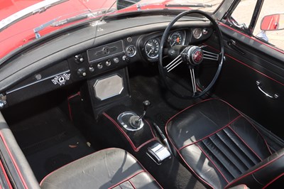 Lot 286 - 1962 MG B Roadster